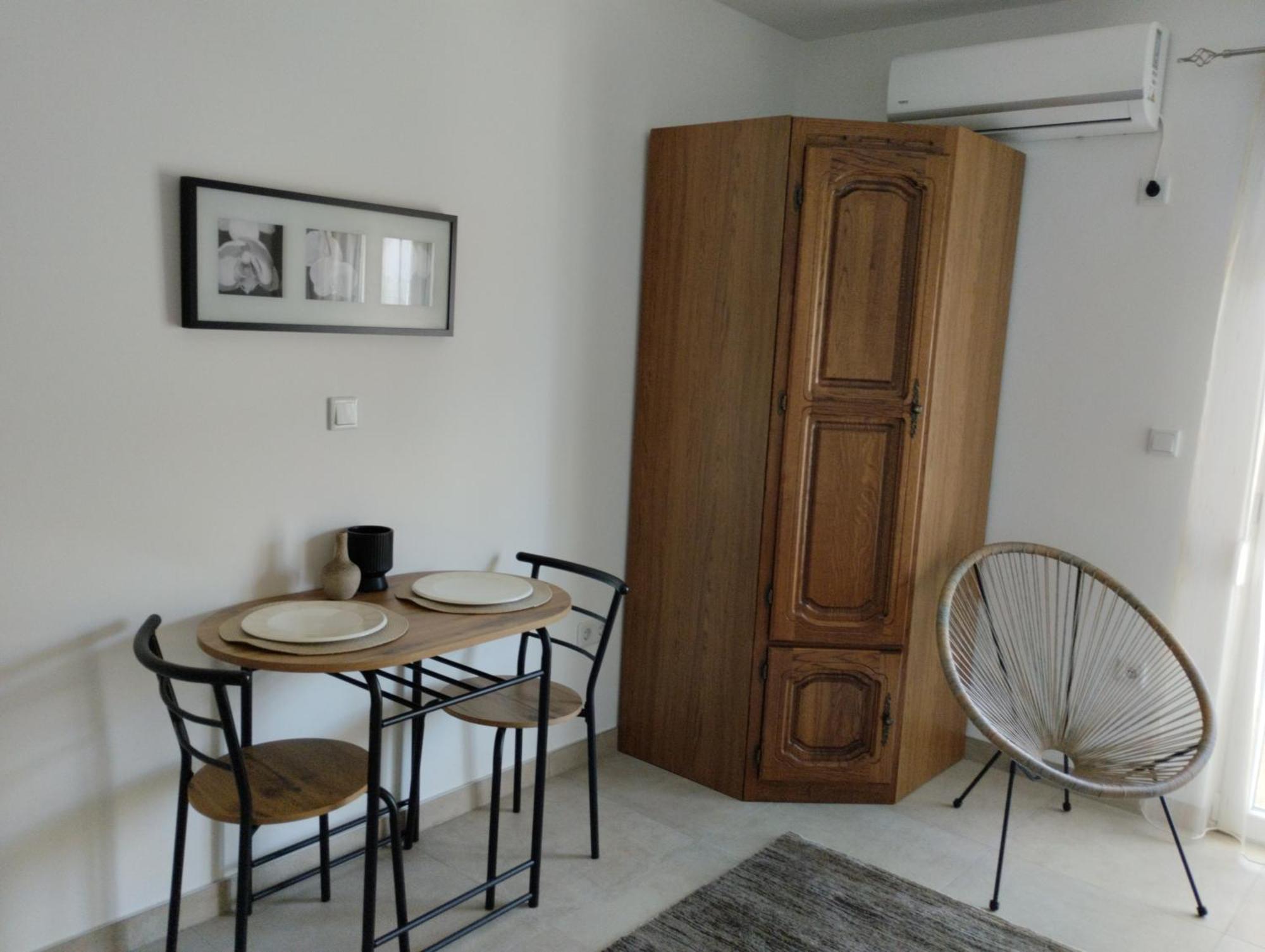 Ferienwohnung Iris Ivanica Exterior foto