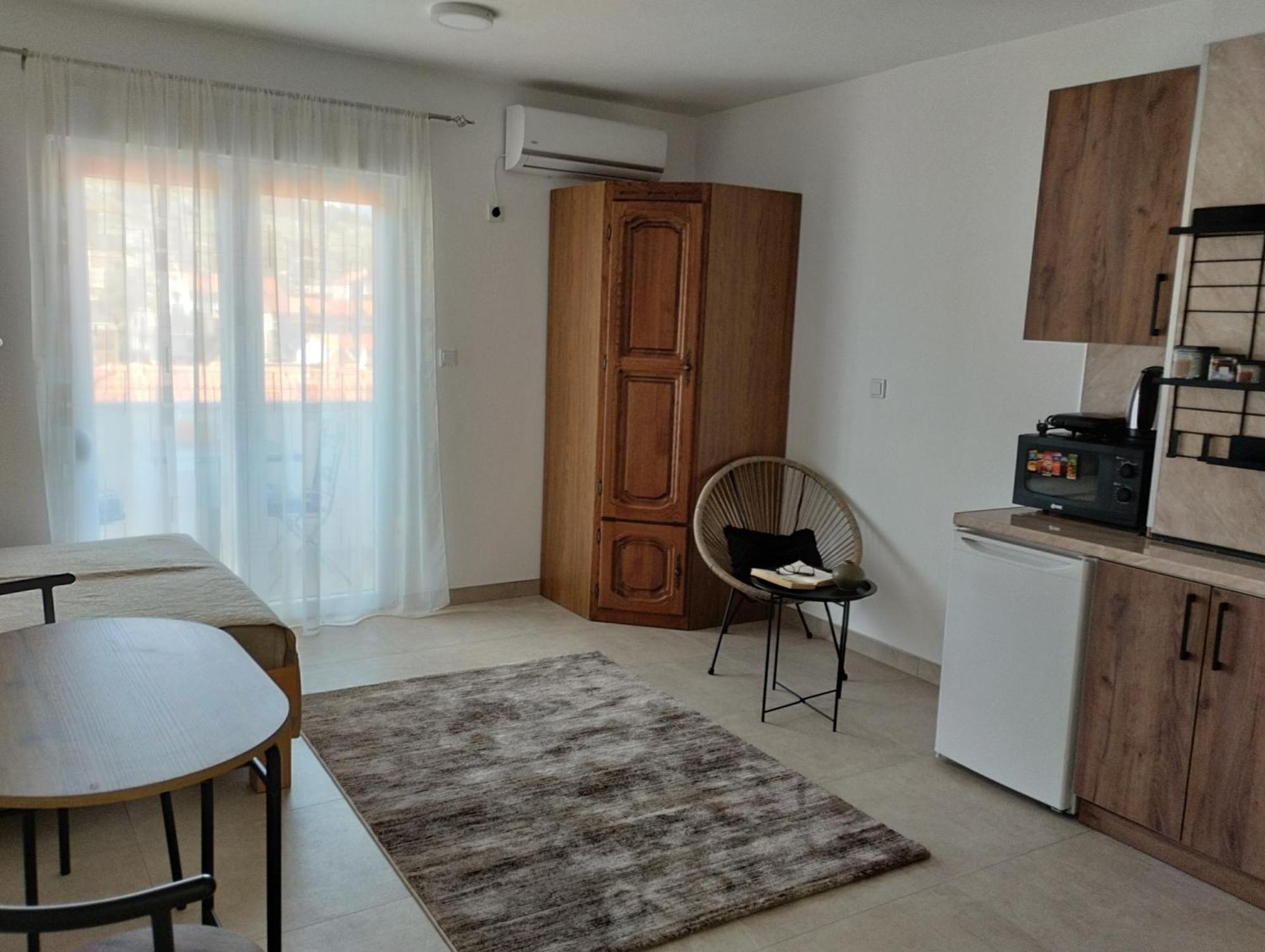 Ferienwohnung Iris Ivanica Exterior foto