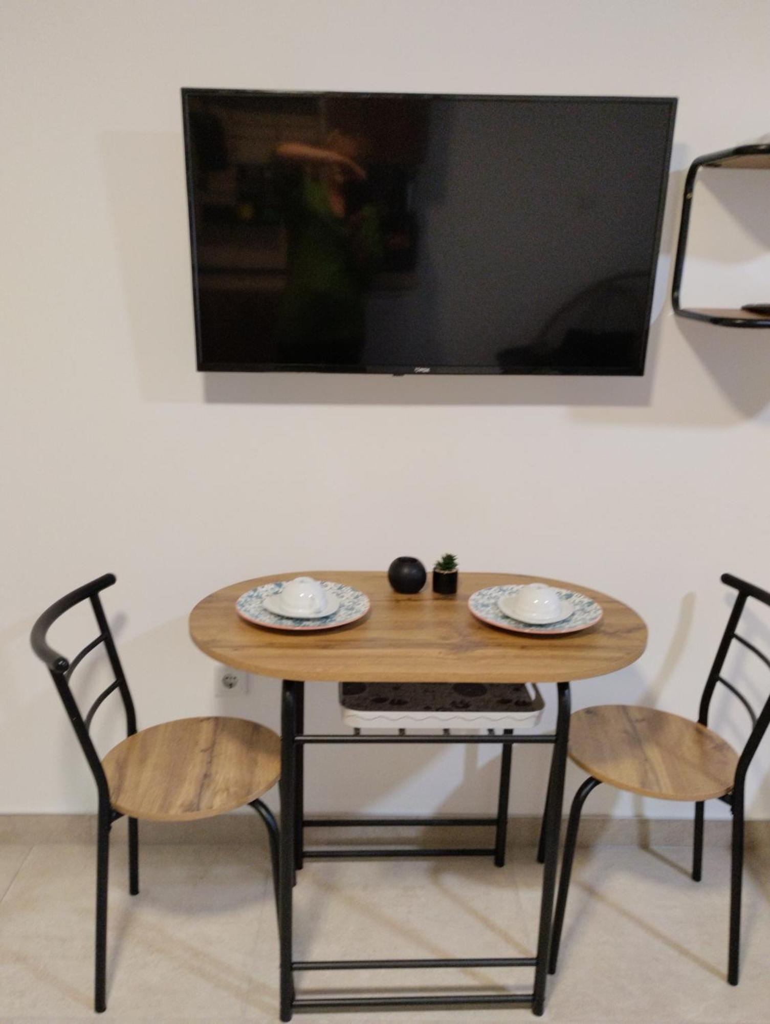 Ferienwohnung Iris Ivanica Exterior foto